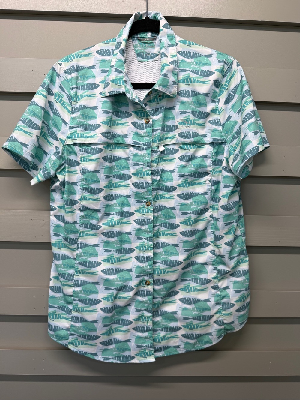 L.L. Bean Short-Sleeve Button-Down Shirt in Teal and White Leaf Print